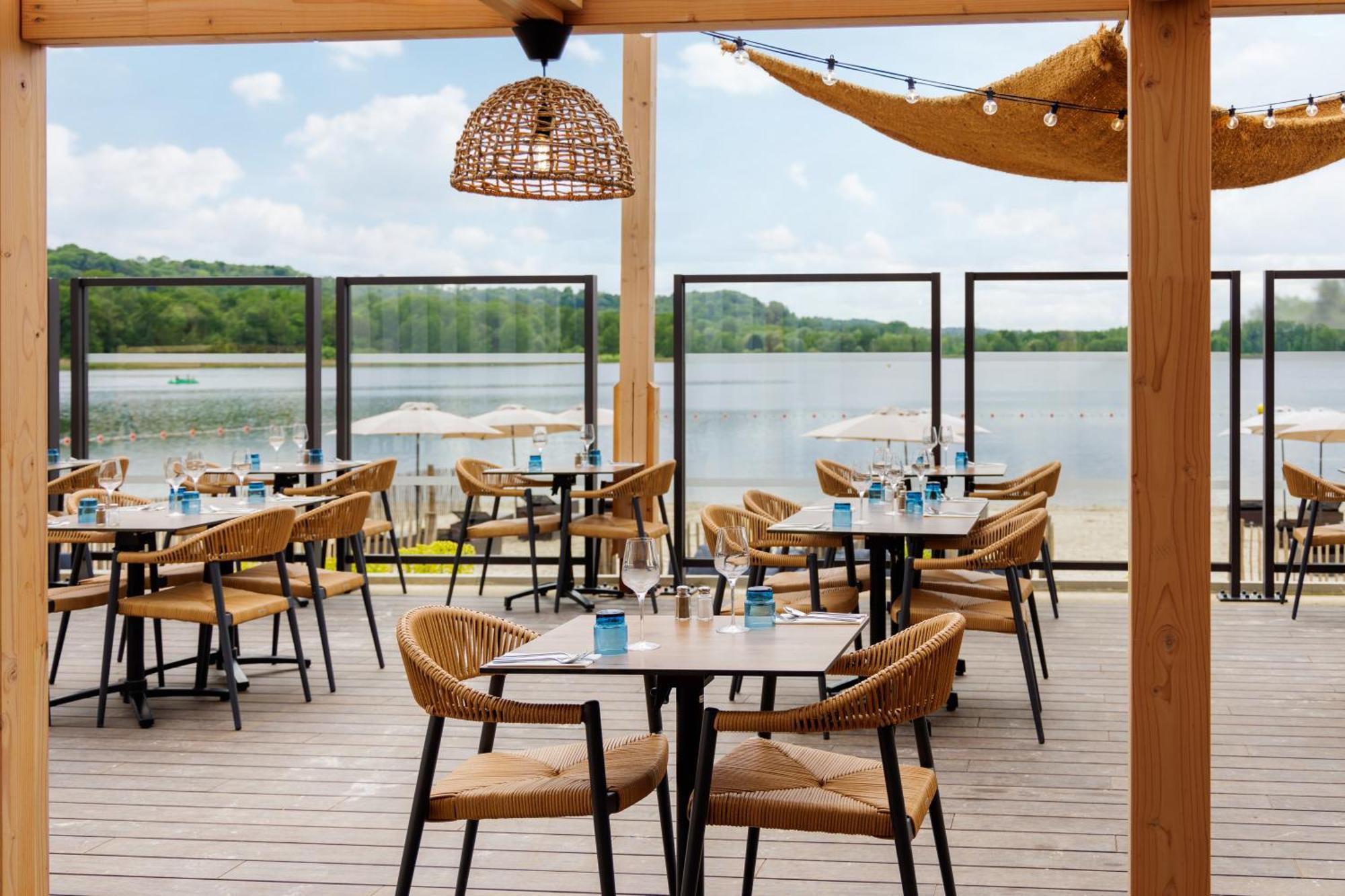 Center Parcs Le Lac D'Ailette Hotel Chamouille Exterior photo